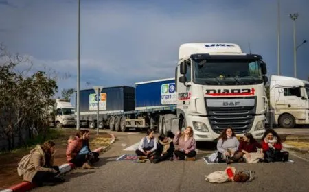 فرنسا تحقق مع يهود فرنسيين منعوا دخول المساعدات لغزة