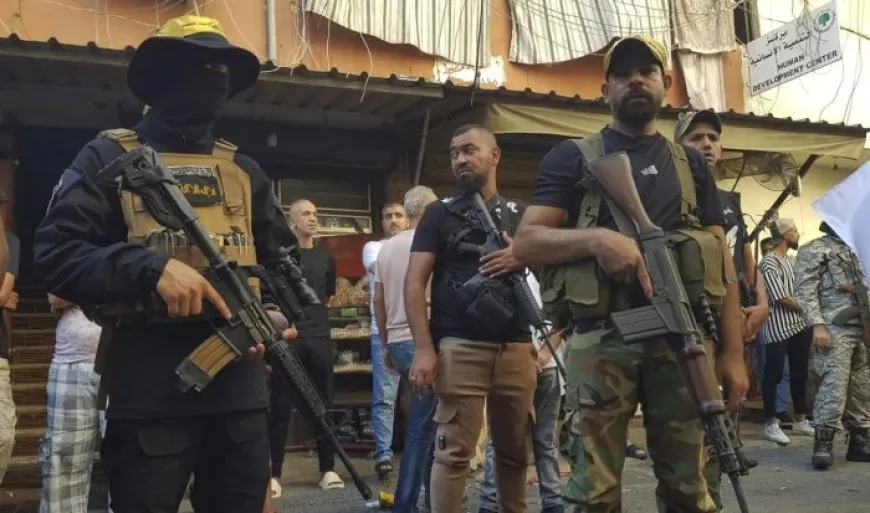 الحراك الشعبي الفلسطيني في لبنان يحذر من محاولات نزع سلاح المخيمات