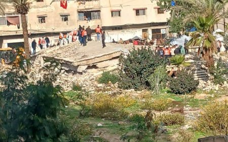 تحت الركام.. ذاكرة غزة تتنفس باروداً