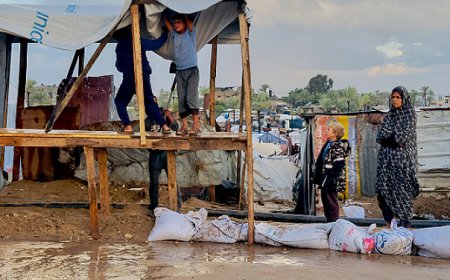 غزة: آلاف الأسر فقدت مأواها المؤقت وتضررت خيامها ومراكز الإيواء بالكامل