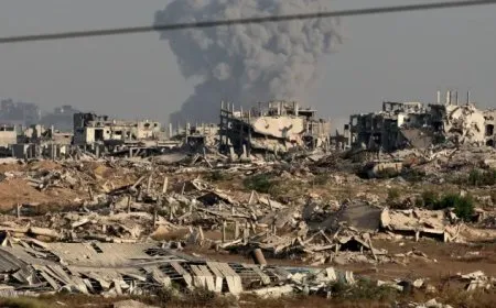 غارات إسرائيلية وقصف ونسف متواصل للمنازل يستهدف مناطق واسعة من قطاع غزة