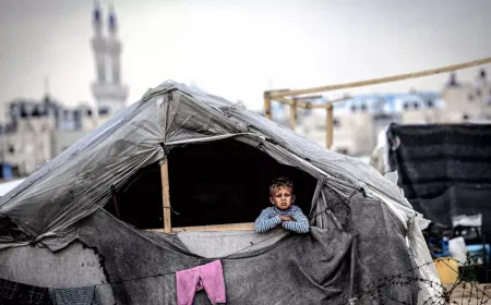 الصحة بغزة: الاحتلال يشن حرب إبادة ممنهجة ضد الطفولة ويستهدف الأرحام