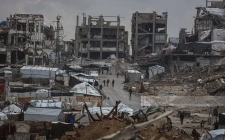 20 شهيدا وانهيار 49 منزلا وتضرر 127 ألف خيمة بفعل المنخفضات الجوية في غزة