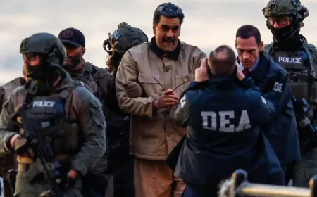 تطورات الساعة: مادورو يتحدى القضاء الأمريكي من داخل قاعة المحكمة