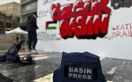 جدارية غرافيتي في أنقرة إحياء لذكرى الصحفيين الشهداء في غزة