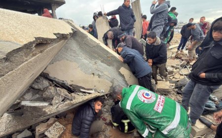 غزة اليوم: شهداء وإصابات جراء انهيار مبانٍ متضررة وفقدان أطفال بسبب البرد