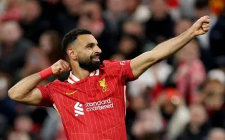 صلاح يقود كتيبة الريدز.. موعد مباراة ليفربول ونيوكاسل والقنوات الناقلة لصدام السبت المشتعل