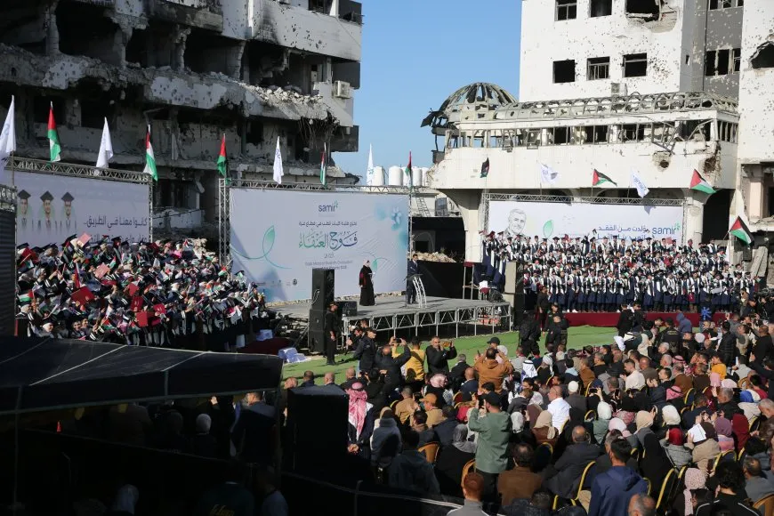 غزة تحتفل بتخريج 230 طبيب وطبيبة من كليتي طب الأزهر والإسلامية