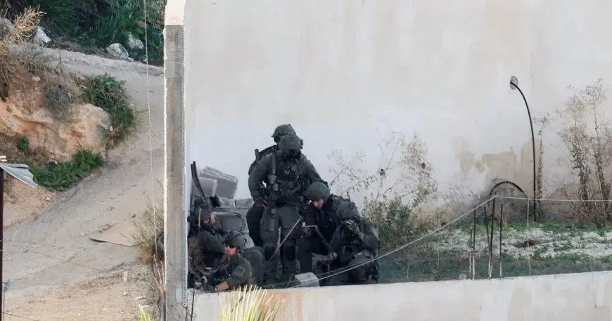 جريمة جديدة في أراضي 48: جندي وشرطي إسرائيليان يعدمان شابين فلسطينيين