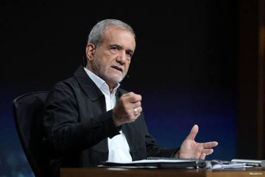 الرئيس الإيراني يتهم واشنطن وتل أبيب بزعزعة استقرار البلاد