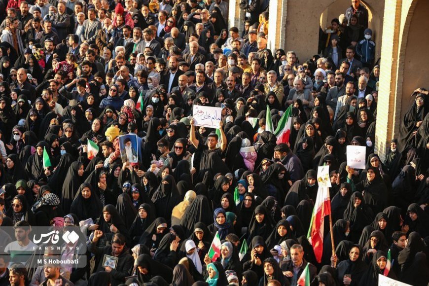 إيران تستعد لـ "زلزال بشري" غداً ضد الشغب المسلح والتدخلات الخارجية