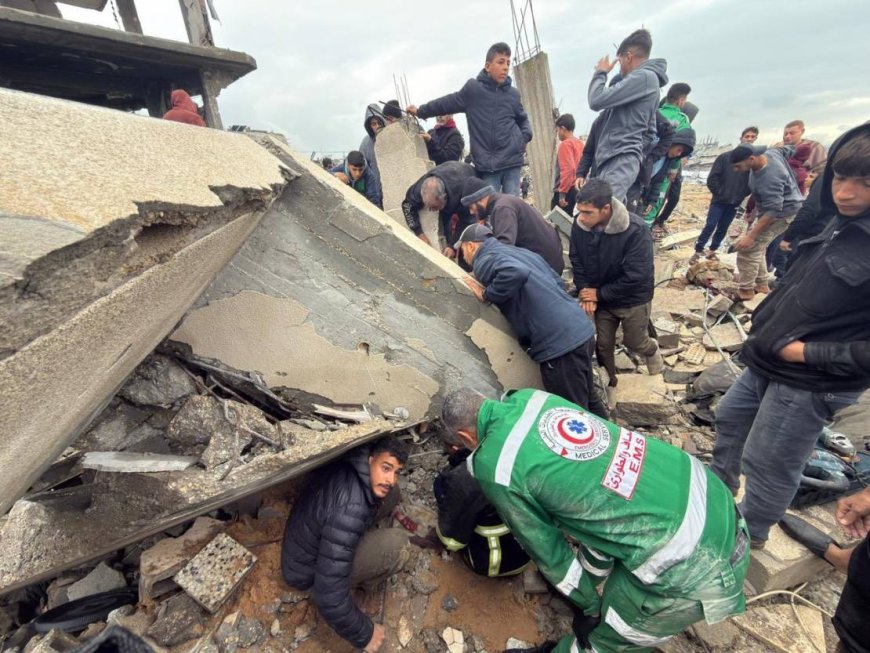 غزة اليوم: شهداء وإصابات جراء انهيار مبانٍ متضررة وفقدان أطفال بسبب البرد