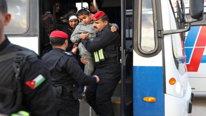 الأردن يجلي الدفعة 21 من أطفال غزة المرضى لعلاجهم بالمملكة