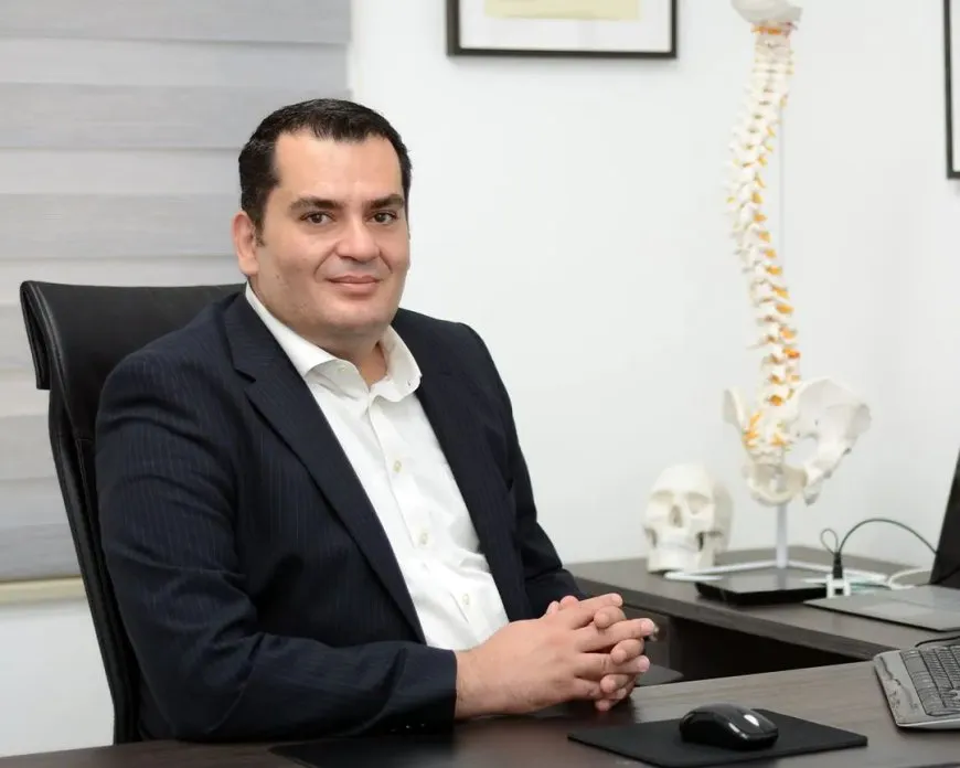 الدكتور علاء عبد الرحمن الموسى: دقة واحترافية في جراحات الأعصاب وعلاج الآلام