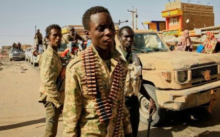 البرهان يعلن فك حصار كادوقلي وسقوط قتلى بقصف للدعم السريع