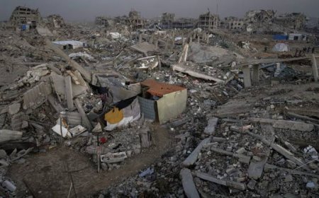 شهيدان في غارة إسرائيلية استهدفت دراجة بالزوايدة وسط غزة