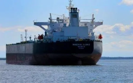 فنزويلا تشحن أول دفعة نفط لإسرائيل بعد الإطاحة بمادورو