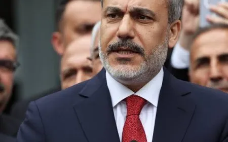 وزير الخارجية التركي: واشنطن قد تقبل بتخصيب اليورانيوم في إيران