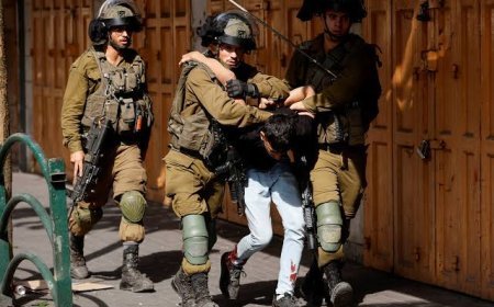 اعتقال 40 مواطناً وتخريب ممتلكات في حملة مداهمات ليلية بالضفة