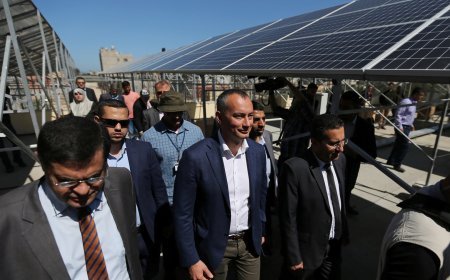 نيكولاي ملادينوف يعلن بدء تجنيد شرطة انتقالية في غزة