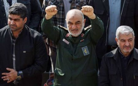 عاجل: مقتل وزير الدفاع الإيراني وقائد الحرس الثوري