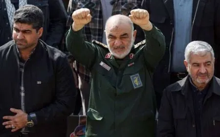 عاجل: مقتل وزير الدفاع الإيراني وقائد الحرس الثوري