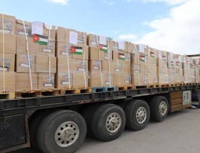 الأردن يكشف: إسرائيل تفرض رسوما باهظة على شاحنات غزة