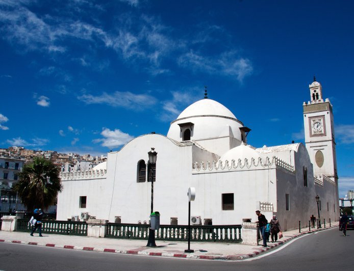 إمساكية الجمعة 20 فبراير 2026 في الجزائر