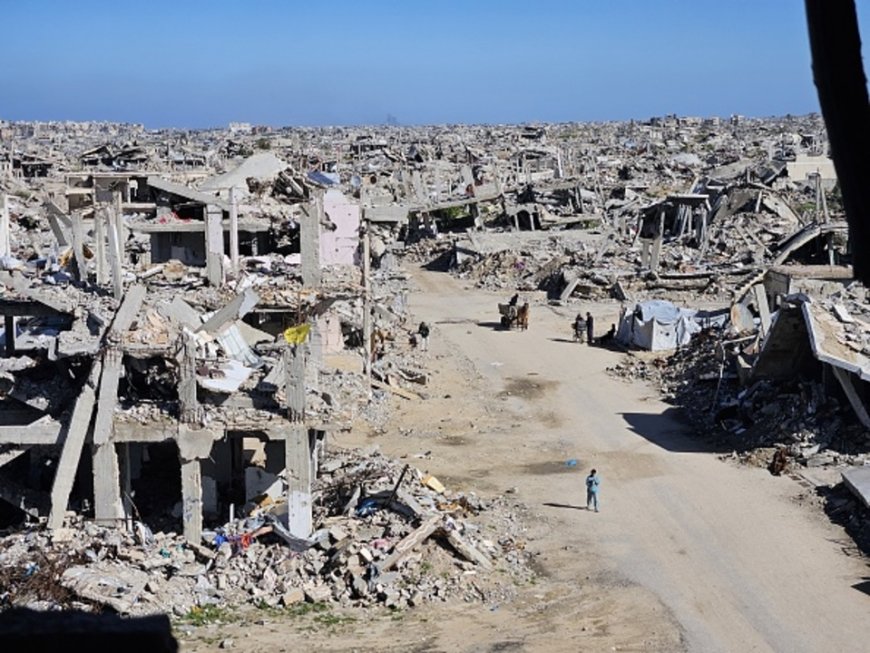 استمرار القصف على غزة وترقب لفتح معبر رفح غداً الاثنين