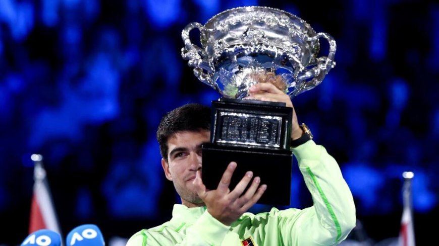 ألكاراز يدخل التاريخ ويهزم ديوكوفيتش في نهائي أستراليا المفتوحة