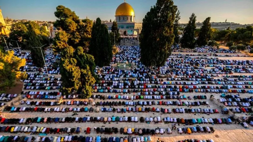 الاحتلال يفرض قيوداً مشددة على الصلاة بالأقصى في رمضان