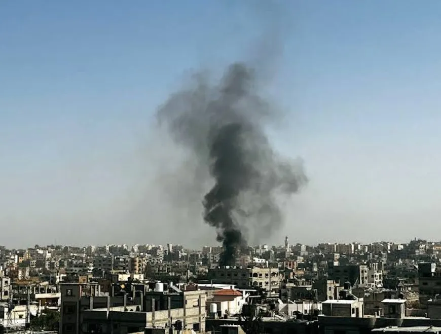 غارات إسرائيلية تستهدف محيط مفترق زايد في بيت لاهيا