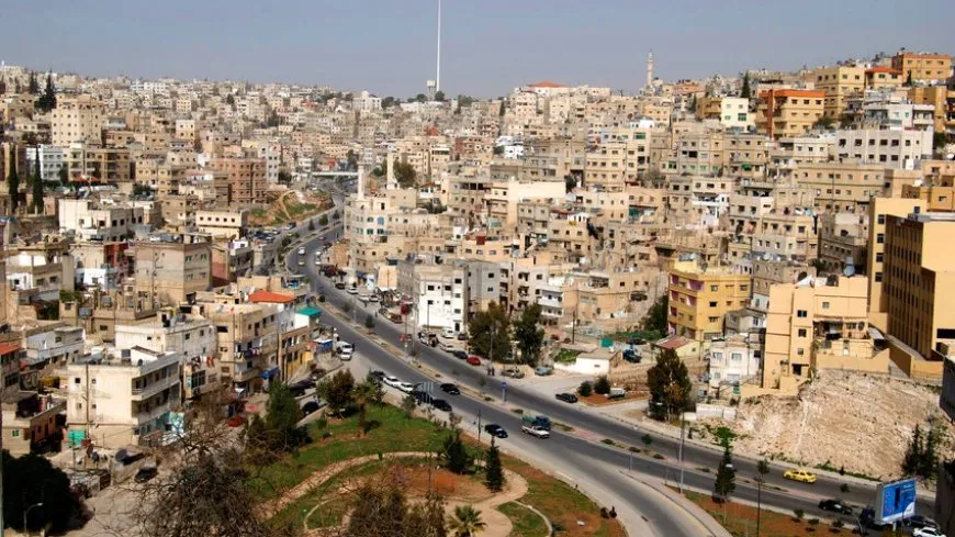 تطورات حالة الطقس في الأردن: انحسار الغبار تدريجياً اليوم