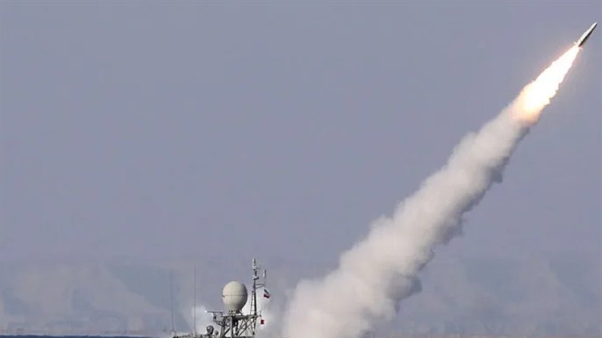 إيران تطلق مناورات "السيطرة الذكية" في مضيق هرمز 2026