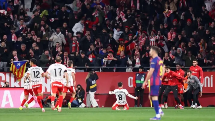 جيرونا يصعق برشلونة بهدف قاتل ويمنح الصدارة لريال مدريد
