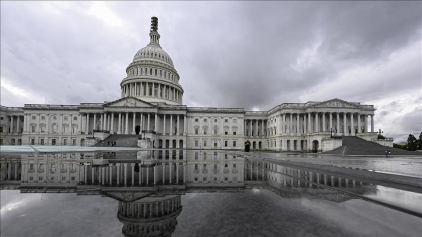الشرطة الأمريكية تحبط محاولة اقتحام شاب مسلح لمبنى الكونغرس
