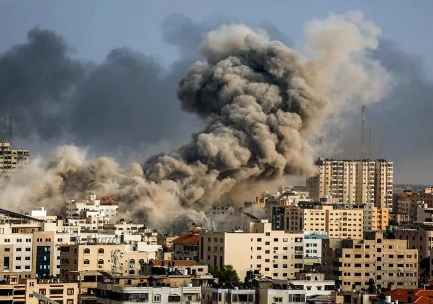 عاجل: ضرب إيران الآن وتفاصيل قصف الرياض ودبي والدوحة