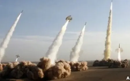 عاجل.. الحرس الثوري يشن هجوماً واسعاً بالصواريخ والمسيرات على إسرائيل