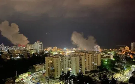 انفجارات شمال فلسطين المحتلة وصواريخ من لبنان الآن