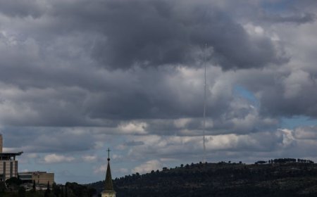 رشقات صاروخية من لبنان تستهدف شمال إسرائيل وصفارات الإنذار تدوي