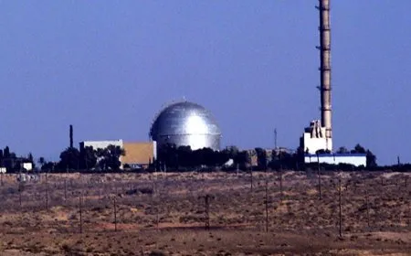 غارات جوية على طهران وتهديد إيراني بضرب مفاعل ديمونا