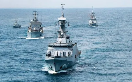 تحالف دولي لمرافقة السفن في مضيق هرمز بقرار من إدارة ترامب