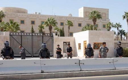 الخارجية الأمريكية تعلق خدمات سفارتها في الأردن وتوجه تحذيراً عاجلاً