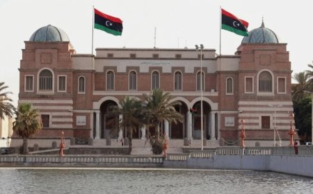 مصرف ليبيا المركزي يوجه بإطلاق خدمة التحويل بالعملة الأجنبية