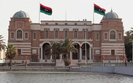 مصرف ليبيا المركزي يوجه بإطلاق خدمة التحويل بالعملة الأجنبية