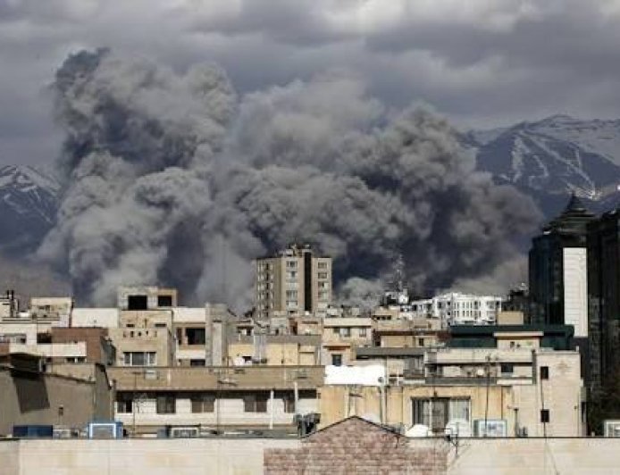 الدفاع الإماراتية: اعتراض 165 صاروخاً باليستياً و541 مسيرة إيرانية