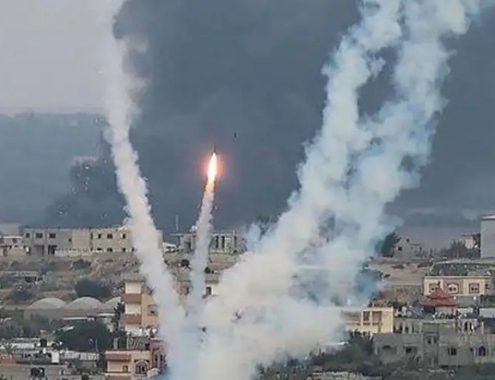 الدفاع الإماراتية: اعتراض 161 صاروخاً و645 مسيرة بنجاح