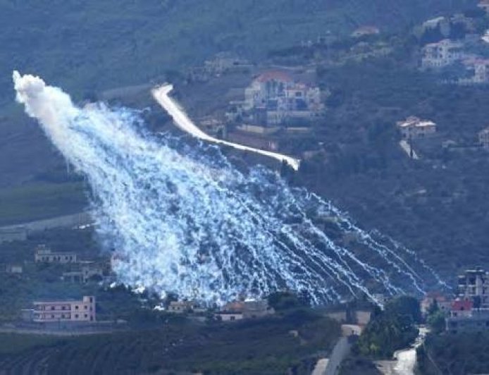 إسرائيل تستخدم الفوسفور الأبيض في بلدة يحمر جنوب لبنان