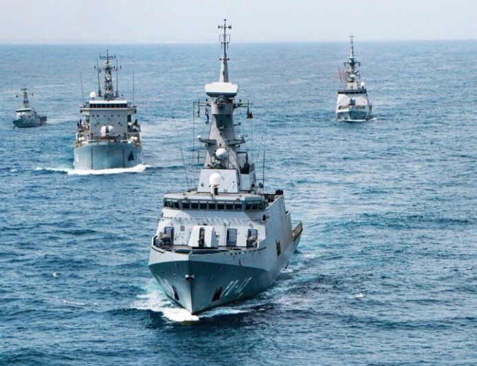 تحالف دولي لمرافقة السفن في مضيق هرمز بقرار من إدارة ترامب