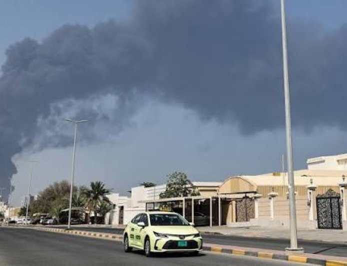 هجوم الفجيرة اليوم: مسيرة تستهدف قطاع الصناعات البترولية بالإمارات